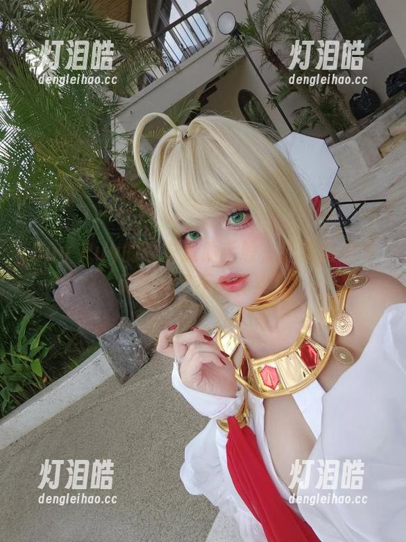 Puy Puy Puy Puy的睡衣竟助手般,把美图拍得又梦幻又不失真实!
